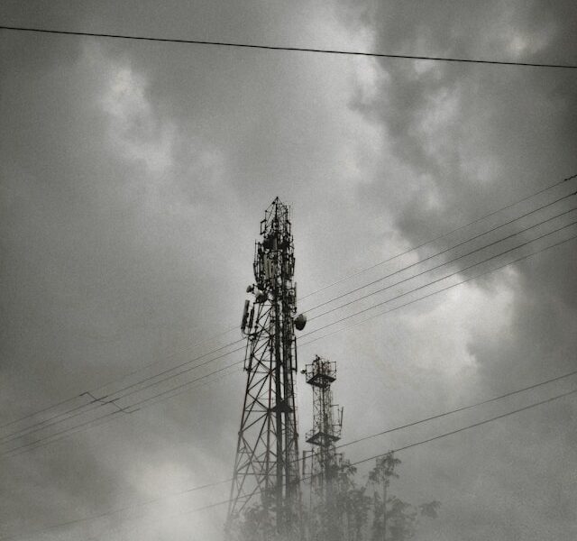 Case Studies on Telecommunications Resilience During
                  Earthquakes and Hurricanes