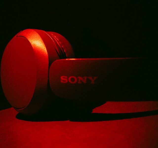 Evaluating Advanced Noise-Canceling Capabilities in Sony
                  WH-1000XM5 Headphones