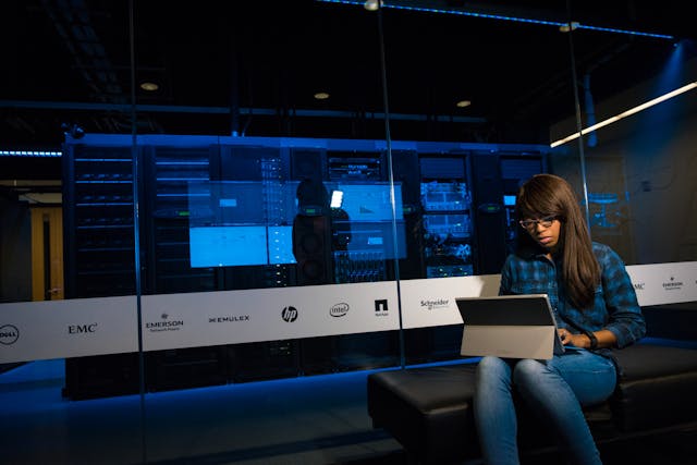 How Businesses Leverage AI for Enhanced Cybersecurity Measures
                  in 2024